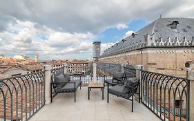 La Terrazza Sulle Piazze - Centro Storico