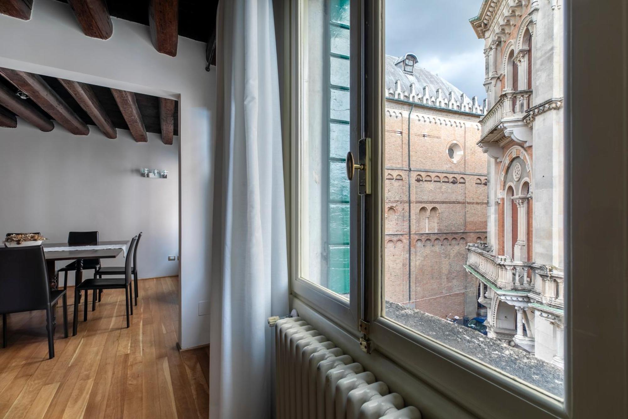 La Terrazza Sulle Piazze - Centro Storico Apartment Padova Exterior photo
